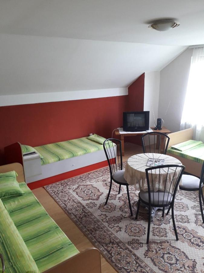 Prenociste Vitas Miljevina Exterior foto
